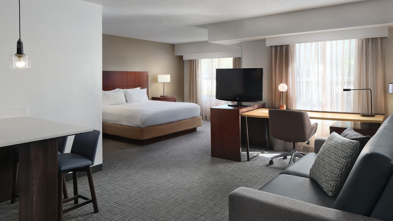 ri-fayph-studio-king39397-29886_Wide-Hor