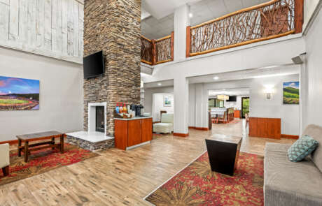 53027_lobby_view_3