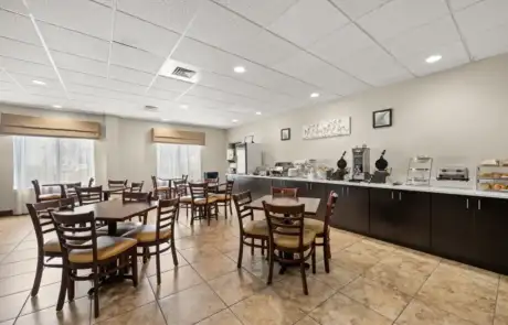 NC514BreakfastArea1