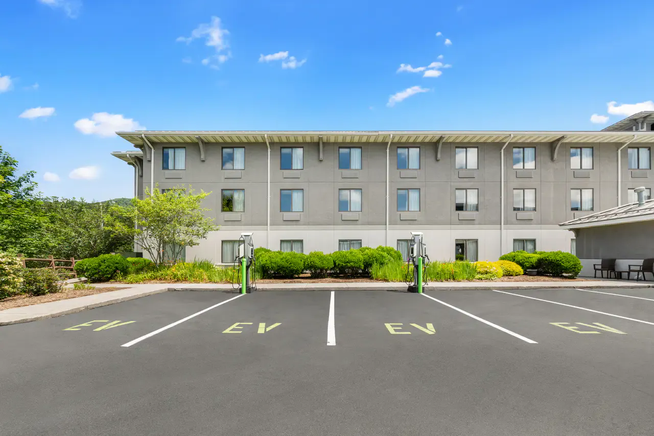 NC514Exterior3