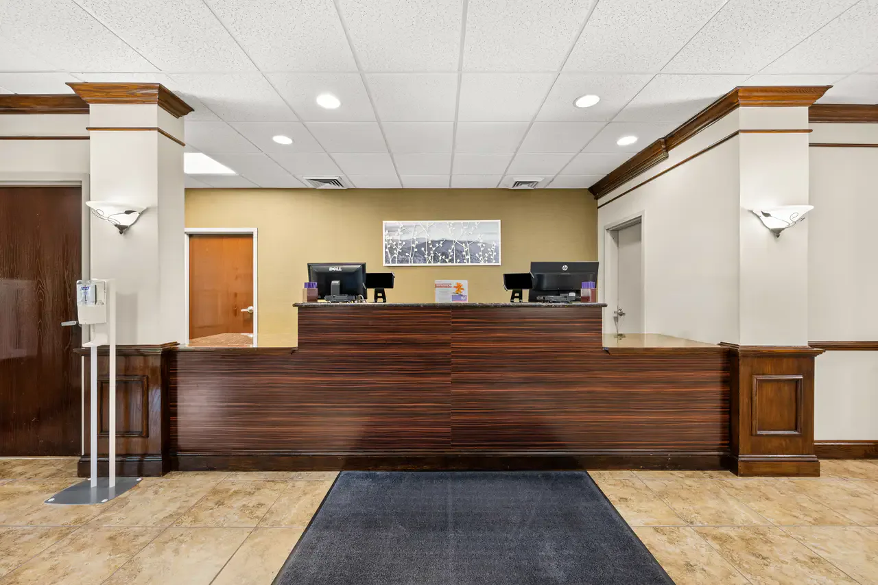 NC514FrontDesk